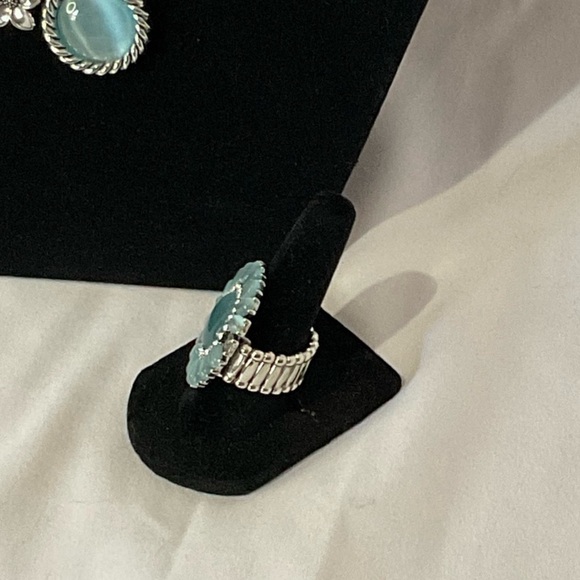 Paparazzi Women’s Light Blue Moonstone Jewelry Set Necklace Ring Earrings NWOT - Picture 10 of 11